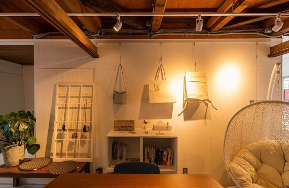 T-Base-Lifeは古い空き家をリノベーションした新潟のセレクトショップです